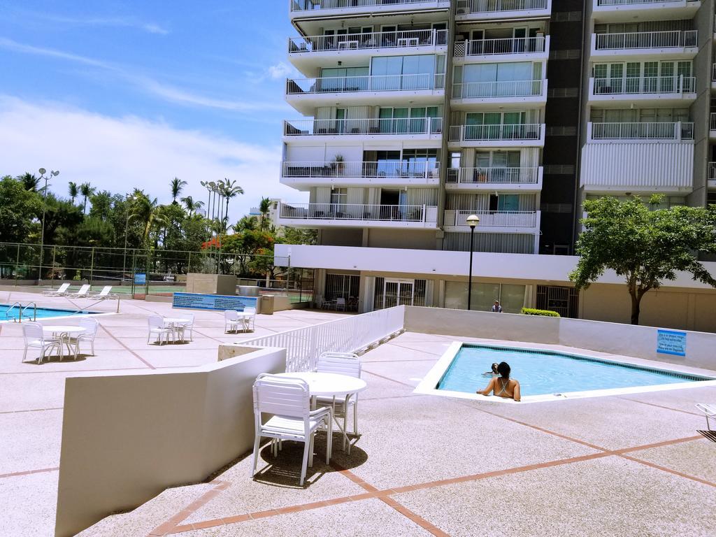 Beachfront Coral Beach Condo San Juan Exterior photo